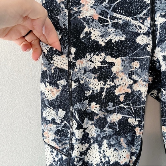 Lululemon Speed Up Crop *21” Legging Spring Bloom Floral Print Size 6 Women’s - Picture 3 of 11